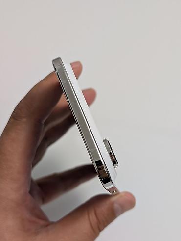 iphone 17 pro max: IPhone Air, Б/у, 256 ГБ, Белый, Чехол, 100 % — 4