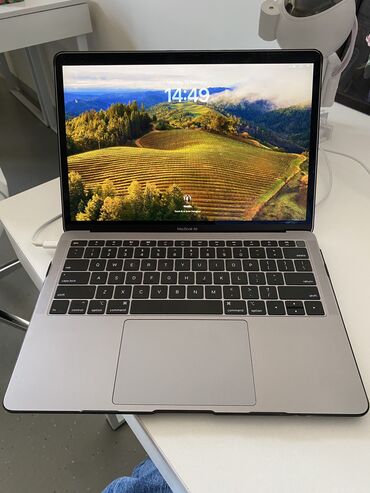 Ноутбуки: Ноутбук, Apple, 8 ГБ ОЗУ, Intel Core i5, Б/у, Для несложных задач