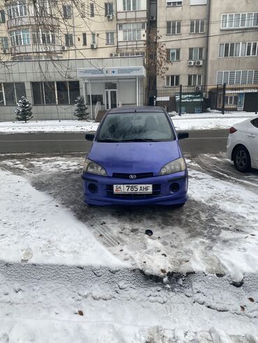 женил машинага алмашам: Daihatsu YRV: 2002 г., 1.3 л, Механика, Бензин, Хетчбек