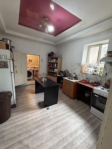 Продажа коттеджей и домов: В центре города Кант Продаются дом Участок 10 соток + магазин, 3 at lalafo.kg — 4 Продажа коттеджей и домов: В центре города Кант Продаются дом Участок 10 соток + магазин, 3 — 4