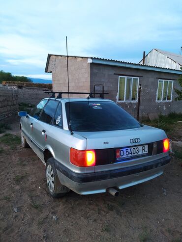 корейский автомобиль: Audi 80: 1989 г., 1.8 л, Механика, Бензин, Седан