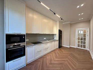 300 000: 3 комнаты, 126 м², бульвар Эркиндик Элитка, 3 этаж — 3