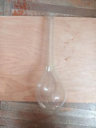 distillə: Laboratoriya şüşə kolbaları dəsti Tərkib: - Uzun boğazlı, geniş kürə — 4