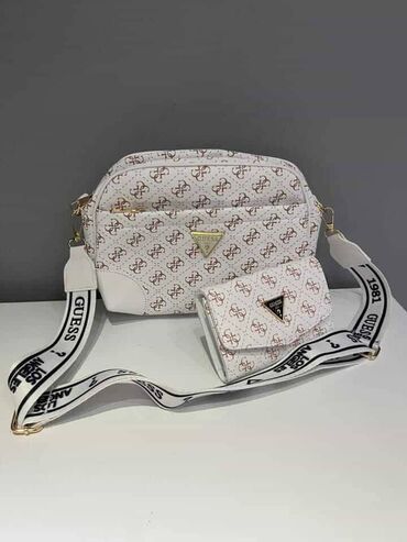 Torbe: Guess torba NOVO

Novo
Replika

fb Moja Kupovina 1 — 9