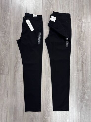 мужские штаны горнолыжные: Мужские штаны Calvin Klein Оригинал 💯🇺🇸 Размеры: 32x34, 34x34 Цена
