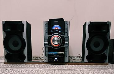 cd çalar: Tam işləkdir CD. kaset Radio USB kart. Blutuz .Təzə kimidir. Pultu var — 3