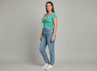 body c a: Clockhouse, Топ жіночий, розмір XL на lalafo.pl body c a: Clockhouse, Топ жіночий, розмір XL