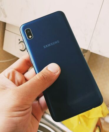 telefonlar 32 s: Samsung A10e, 32 GB, rəng - Qara, Sensor
