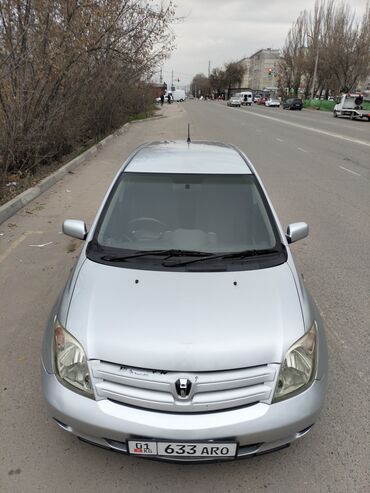 Toyota: Toyota ist: 2003 г., 1.3 л, Автомат, Бензин