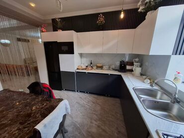 Bağ evlərinin satışı: Bakı, Novxanı, 200 kv. m, 4 otaqlı, Hovuzlu, Kombi, Qaz, İşıq -da lalafo.az — 10 Bağ evlərinin satışı: Bakı, Novxanı, 200 kv. m, 4 otaqlı, Hovuzlu, Kombi, Qaz, İşıq — 10