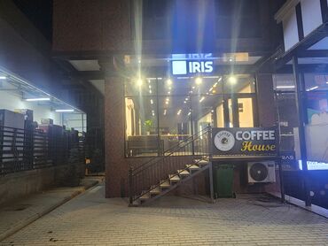 оборудование для фас фуда: Кофейня IRIS / Coffee House - Светлое и просторное помещение с