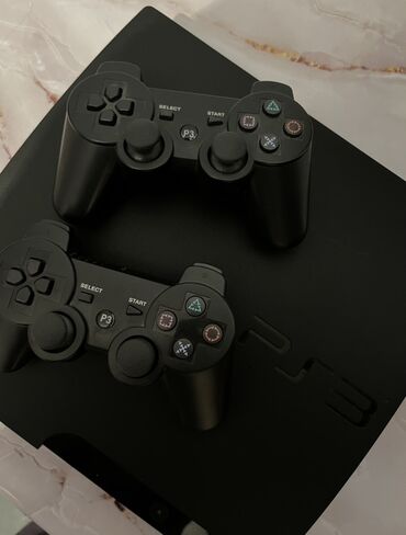сони плейстейшен 3: PlayStation 3 (PS3) Slim oyun konsolu - Rəng: Qara - Üstündə “PS3”