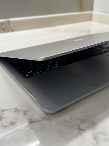 Apple MacBook: Apple MacBook Air M3 Məlumatları şəkildə yükləmişəm. Ekranda qoruyucu — 9