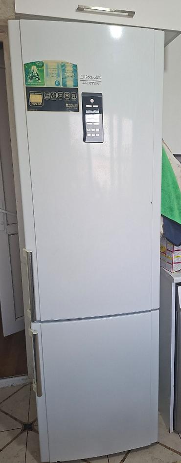 hotpoint: Xarab 2 qapılı Hotpoint Ariston Soyuducu Satılır, rəng - Ağ — 2