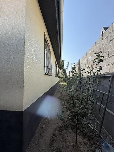 Продажа коттеджей и домов: 5 комнат, 130 м², 4 соток, Бишкек, Оскон-ордо ж/м Собственник — 18