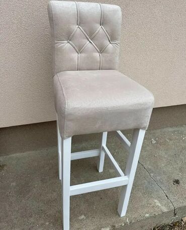 Stolice: Barske stolice sa naslonom – tapacirane, udobne i stabilne - Dizajn — 3