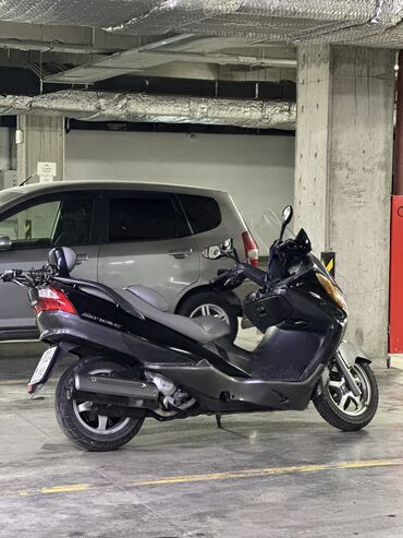 Скутеры: Макси-скутер Suzuki, 420 куб. см, Бензин, Б/у — 3