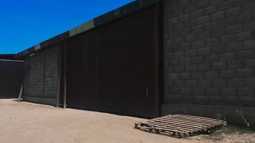 сниму дом на иссык куле: Склад 300 м² — Новопокровка, ул. Фрунзе, 379А Цена: 131 000 сом/мес