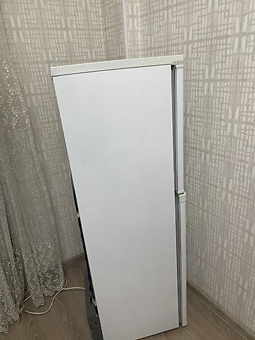120: Б/У не рабочий Компактный двухкамерный холодильник (узкий, высота — 3