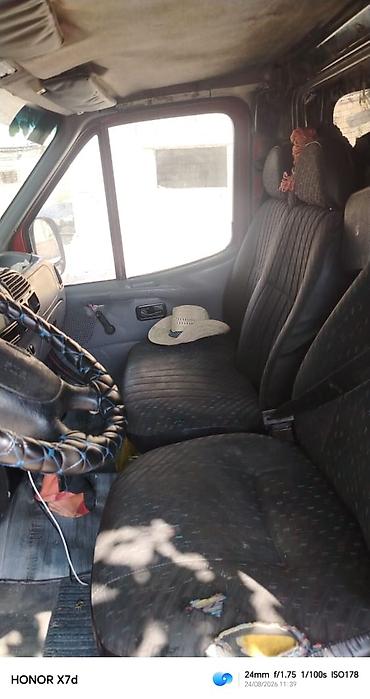 LDV: LDV : 2.5 l | 1999 il 200000 km Sedan — 17
