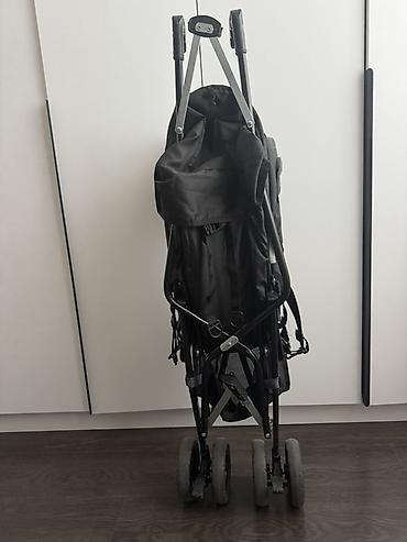 Uşaq arabaları: Səyahət üçün yüngül uşaq arabası satılır. Çəkisi 6kg-dır. 2026 mart — 2
