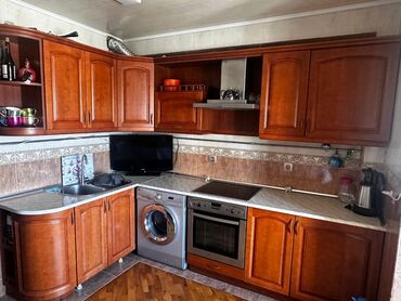 moydadır sederek: Metbex mebeli satilir 650az. Uzerinde aspirator ve moyka verilir