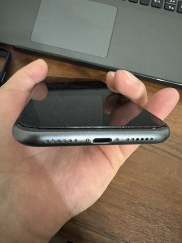 Apple iPhone: IPhone 11, Черный — 6