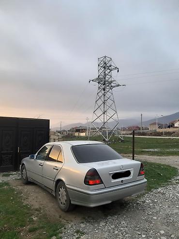 karavan maşın satışı: Mercedes-Benz E-Class: 1.8 l | 1994 il Sedan — 3