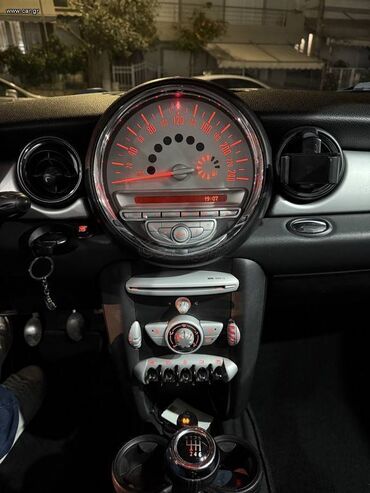 Mini: Mini Cooper: 1.6 l. | 2007 έ. 230830 km. Κουπέ — 1