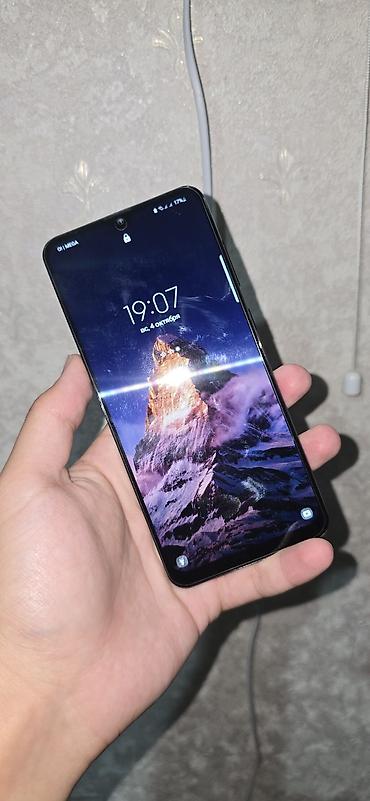 Мобильные телефоны: Samsung Galaxy A51, Б/у, 64 ГБ, цвет - Черный, 2 SIM — 3