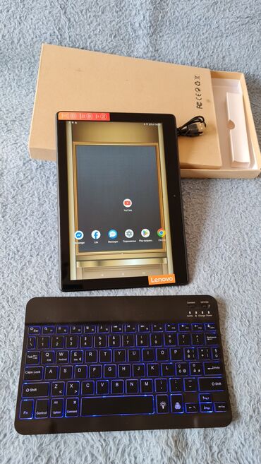 Tableti: Lenovo Tab E10 + bežična tastatura (set) - Tablet: Lenovo Tab E10 — 13