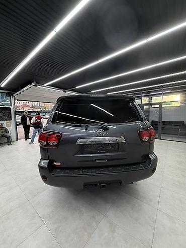 lexus 2023: Toyota Sequoia: 2017 г., 5.7 л, Автомат, Бензин, Внедорожник — 4
