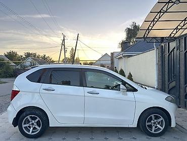 киргизия машины купить: Honda Edix: 2004 г., 1.7 л, Автомат, Бензин, Минивэн — 6