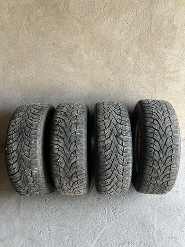 колесо от тачки: Шины 205 / 60 / R 16, Зимняя шипованная, Б/у, Комплект, Легковые, Россия