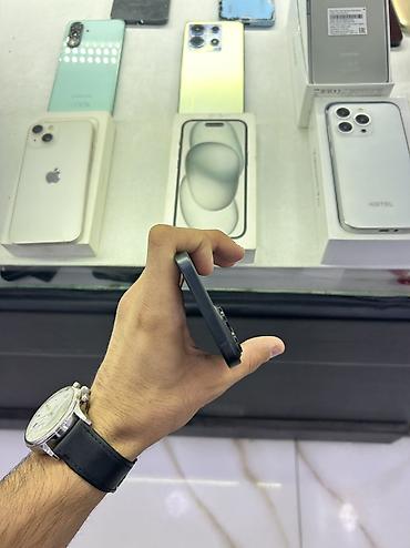 Mobil telefon və aksesuarlar: IPhone 15, 128 GB, Qara, Simsiz şarj — 6