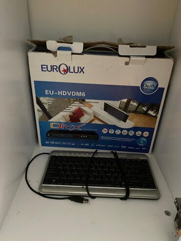 Uzunmüddətli kirayə mənzillər: Kristalin binasinda 13/3 mertebesinde 3 otaqli ev 550 azn evde bütun — 20