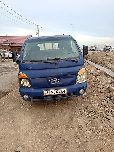 грузовой авто: Hyundai Porter II, малотоннажный бортовой грузовик. - Кабина — 2