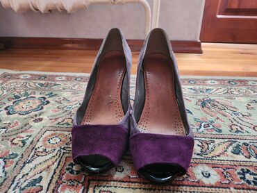 замшевые туфли на каблуках: Туфли 38, цвет - Фиолетовый