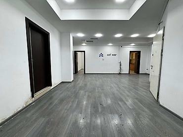 huseynbala eliyev: İcarəyə verilir 4 otaqlı ofis 250 m², Nərimanov r. Daha 7 şəklə bax — 7