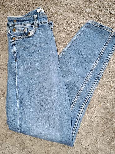 pull and bear helanke: ZARA ženske farmerke – svetloplavi denim - Model: klasičan kroj sa — 4