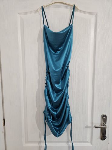 kroj haljine za punije žene: One size, color - Turquoise, Cocktail, With the straps
