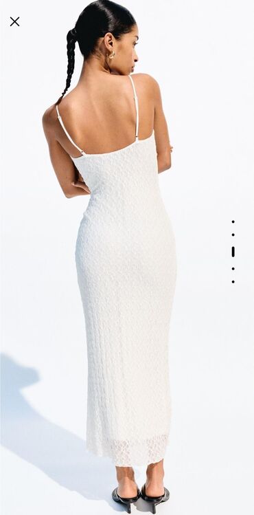 Ziyafət donları: Ziyafət donu, Midi, Bershka, S (EU 36)