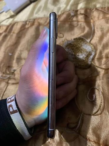 Apple iPhone: IPhone X, Б/у, 64 ГБ, Чехол, 77 % — 10