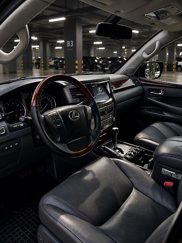 купить резину r18: Lexus LX: 2008 г., 5.7 л, Автомат, Газ, Внедорожник — 8
