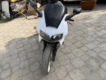 спортивные мотоциклы honda: Продаю мотоцикл Honda VFR800 2002 год Не на ходу, проблема с