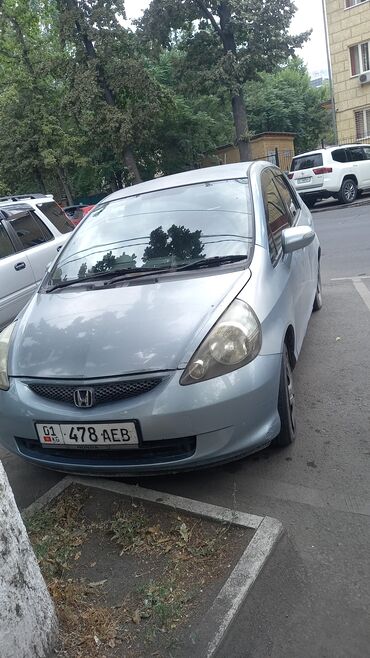 Honda: Honda Fit: 2005 г., 1.3 л, Вариатор, Бензин, Хэтчбэк