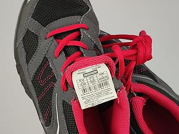 bluza bdf: Buty sportowe Quechua, 33, Używany — 4
