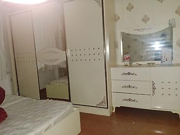 yazı masa: Klassik üslubda krem rəngli mebel dəsti Tərkibi: - Qonaq otağı üçün — 5