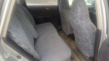 Honda: Honda Civic: 2002 г., 1.5 л, Автомат, Бензин, Хэтчбэк — 10