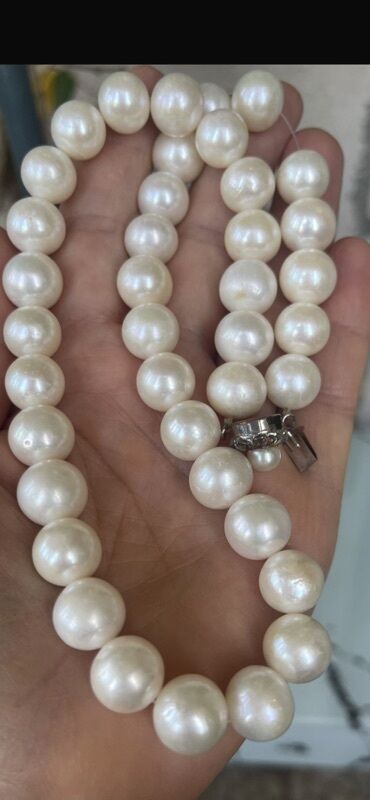 бижутерия из муранского стекла: Təbii inci boyunbağı - Material: Ağ rəngli təbii sədəf incilər -